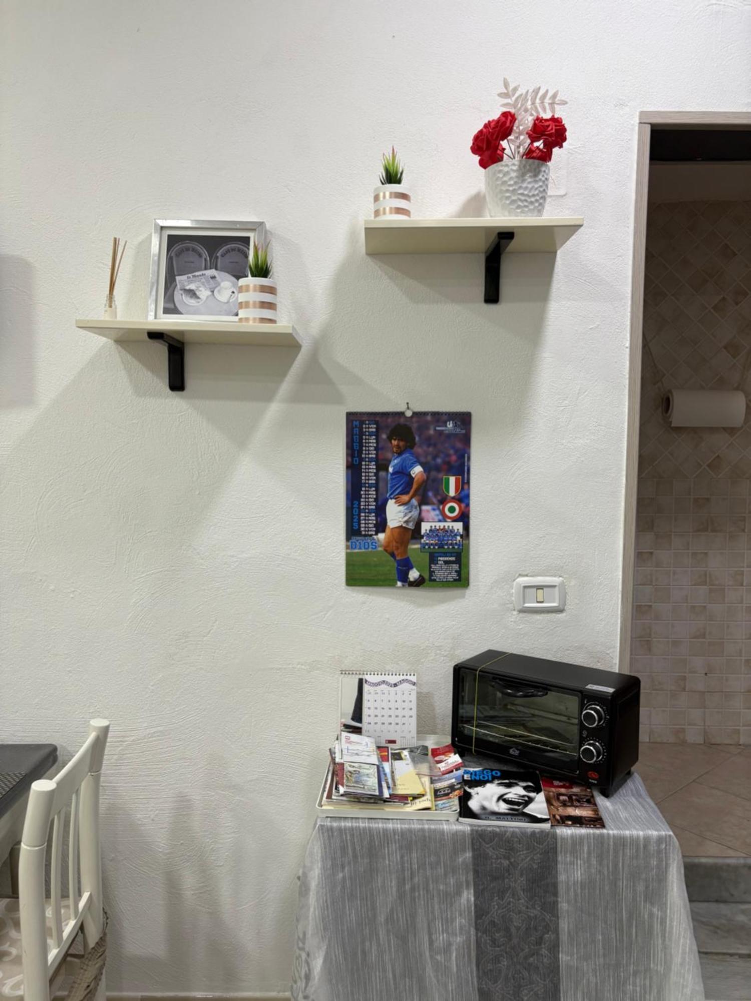 Guest House “Nonna Rossa” Νάπολη Εξωτερικό φωτογραφία